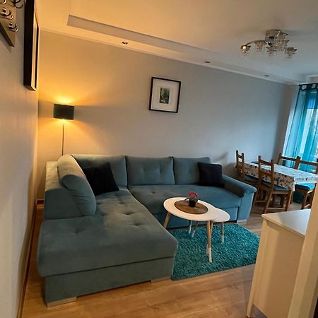 Apartament Turkusowy Lägenhet Kaliszki Exteriör bild