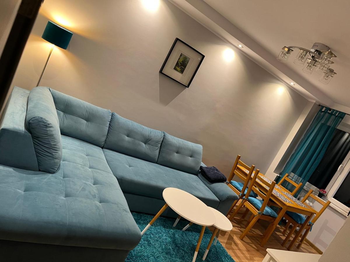Apartament Turkusowy Lägenhet Kaliszki Exteriör bild